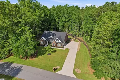 218 Adair Place, Laurens, SC 29630 - Photo 2