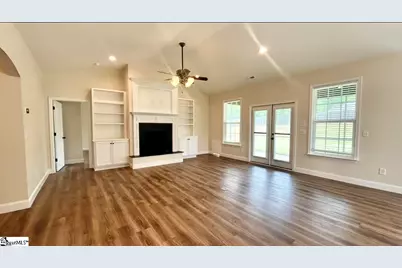 382 W Darby Road, Greenville, SC 29609 - Photo 4