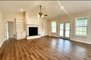 382 W Darby Rd, Greenville, SC 29609 - Photo 4