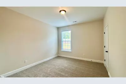 382 W Darby Road, Greenville, SC 29609 - Photo 26