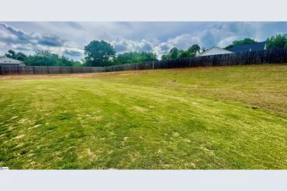 382 W Darby Road, Greenville, SC 29609 - Photo 32