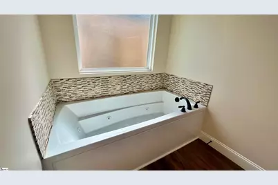 382 W Darby Road, Greenville, SC 29609 - Photo 20