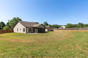 382 W Darby Rd, Greenville, SC 29609 - Photo 40