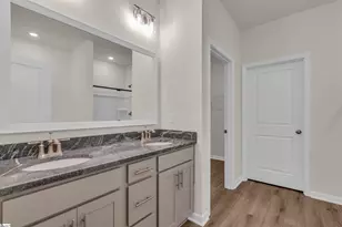 2032 Halton Oaks Dr, Spartanburg, SC 29303 - Photo 10