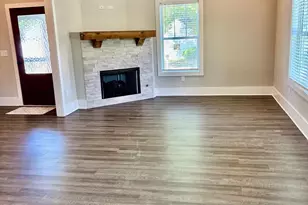 512 Trade St, Greer, SC 29651 - Photo 4