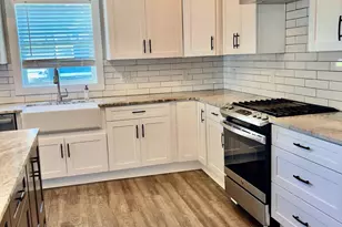 512 Trade St, Greer, SC 29651 - Photo 6