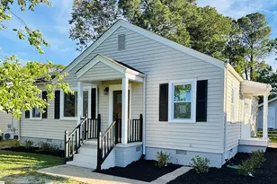414 E Fairview Ave, Greer, SC 29651 - Photo 1