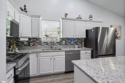 826 Damson Plum Court, Spartanburg, SC 29301 - Photo 8