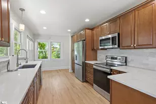 28 Buena Vista Ave, Greenville, SC 29607 - Photo 12