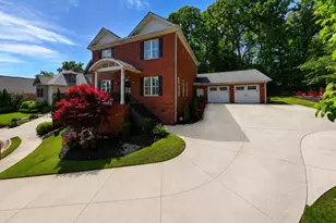 19 English Ivy Ln, Greenville, SC 29609 - Photo 2