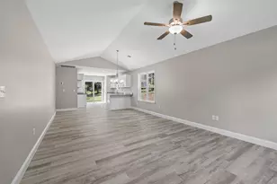 1075 E Prince Rd, Landrum, SC 29356 - Photo 6