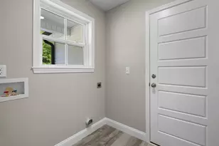 1075 E Prince Rd, Landrum, SC 29356 - Photo 28