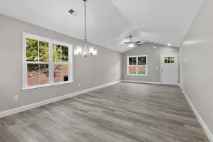 1075 E Prince Rd, Landrum, SC 29356 - Photo 12