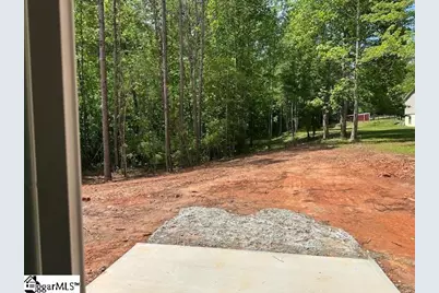 1075 E Prince Road, Landrum, SC 29356 - Photo 2