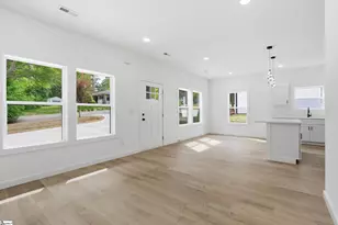 16 Poplar St, Woodruff, SC 29388 - Photo 6