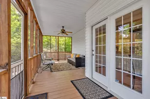 340 Teakwood Dr, Easley, SC 29640 - Photo 2
