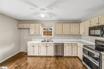 301 E Myles Lane, Spartanburg, SC 29303 - Photo 10