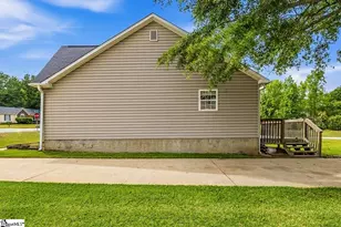 301 E Myles Ln, Spartanburg, SC 29303 - Photo 22