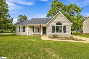 301 E Myles Ln, Spartanburg, SC 29303 - Photo 1