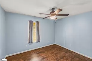 301 E Myles Ln, Spartanburg, SC 29303 - Photo 16