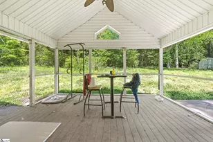 319 Brookside Dr, Union, SC 29379 - Photo 2