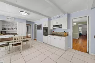 319 Brookside Dr, Union, SC 29379 - Photo 8