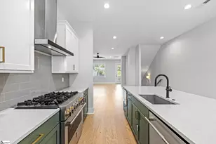 14 Whitner St, Greenville, SC 29601 - Photo 12