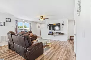 810 Purcell Dr, Woodruff, SC 29388 - Photo 6