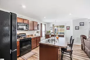 810 Purcell Dr, Woodruff, SC 29388 - Photo 8