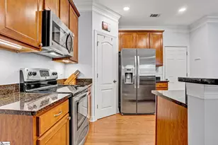 204 Romsey Cir, Simpsonville, SC 29681 - Photo 8