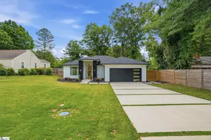 11 Milton Dr, Greenville, SC 29605 - Photo 4