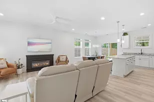 11 Milton Dr, Greenville, SC 29605 - Photo 6