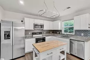 221 Brooklane Ct, Easley, SC 29642 - Photo 14