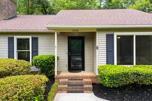 1606 Winding Way, Taylors, SC 29687 - Photo 2