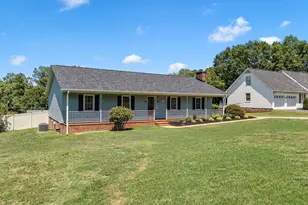 138 Parris Ridge Dr, Boiling Springs, SC 29316 - Photo 2