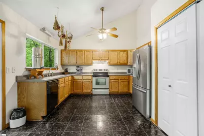 1401 Winding Way, Taylors, SC 29687 - Photo 6