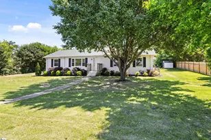 320 Mitchell Rd, Greenville, SC 29615 - Photo 2