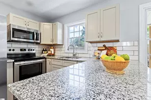 320 Mitchell Rd, Greenville, SC 29615 - Photo 16