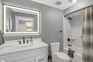 100 E Washington St, Greenville, SC 29601 - Photo 12