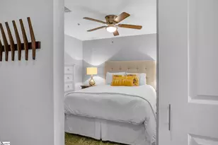 100 E Washington St, Greenville, SC 29601 - Photo 14