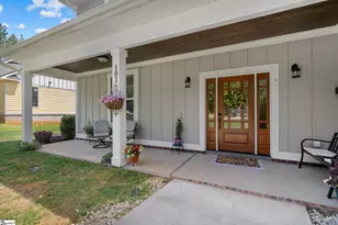 101 S Valley Ln, Greenville, SC 29611 - Photo 4