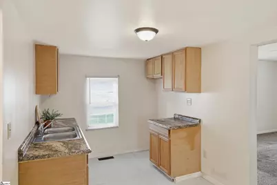 19 Geer Street, Belton, SC 29627 - Photo 10