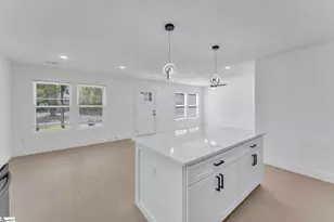 2316 Wellington Rd, Spartanburg, SC 29302 - Photo 10