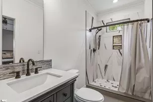 8 Griffin St, Greenville, SC 29601 - Photo 20