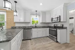 218 Crestwood Dr, Greenville, SC 29609 - Photo 14