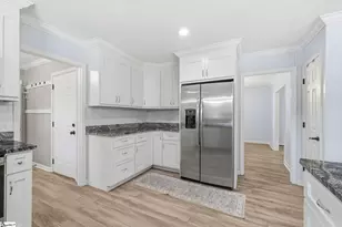 218 Crestwood Dr, Greenville, SC 29609 - Photo 16