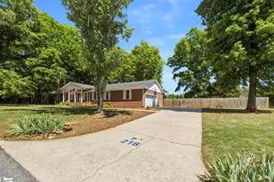 218 Crestwood Dr, Greenville, SC 29609 - Photo 4