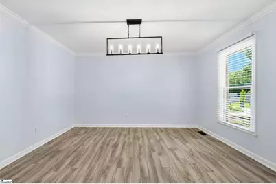 218 Crestwood Drive, Greenville, SC 29609 - Photo 8