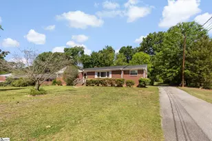 206 Greenbriar Dr, Simpsonville, SC 29680 - Photo 2