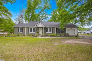 698 Pumpkintown Hwy, Pickens, SC 29671 - Photo 1